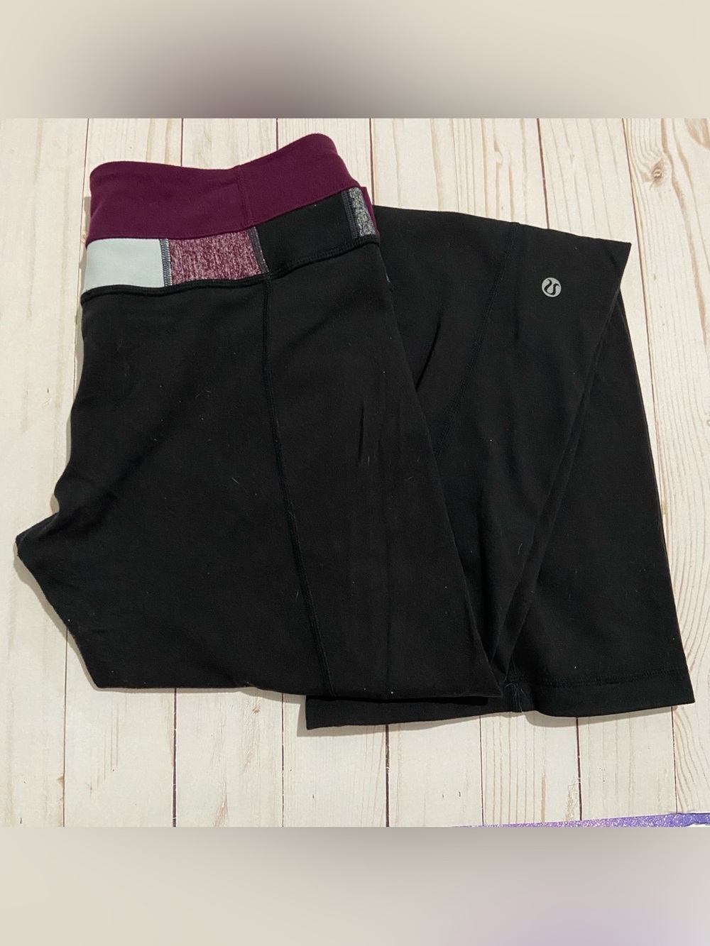 lululemon athletica Black Straight Leg Track Pants with Plum Waistband Size 6